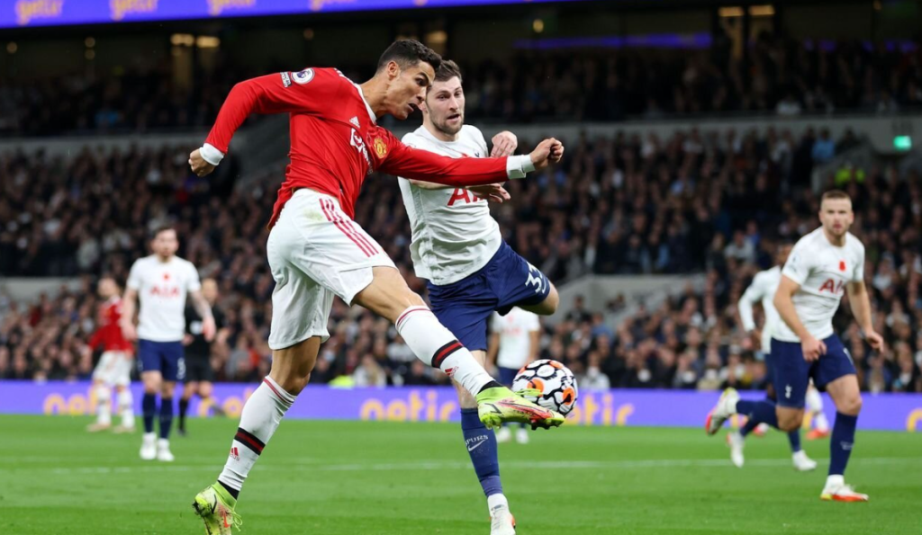 Soi kèo tài xiu Man Utd vs Tottenham