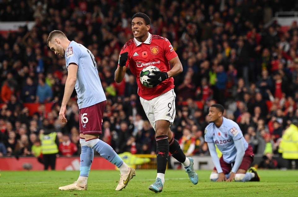 Soi keo tai xiu Man United vs Aston Villa NHA